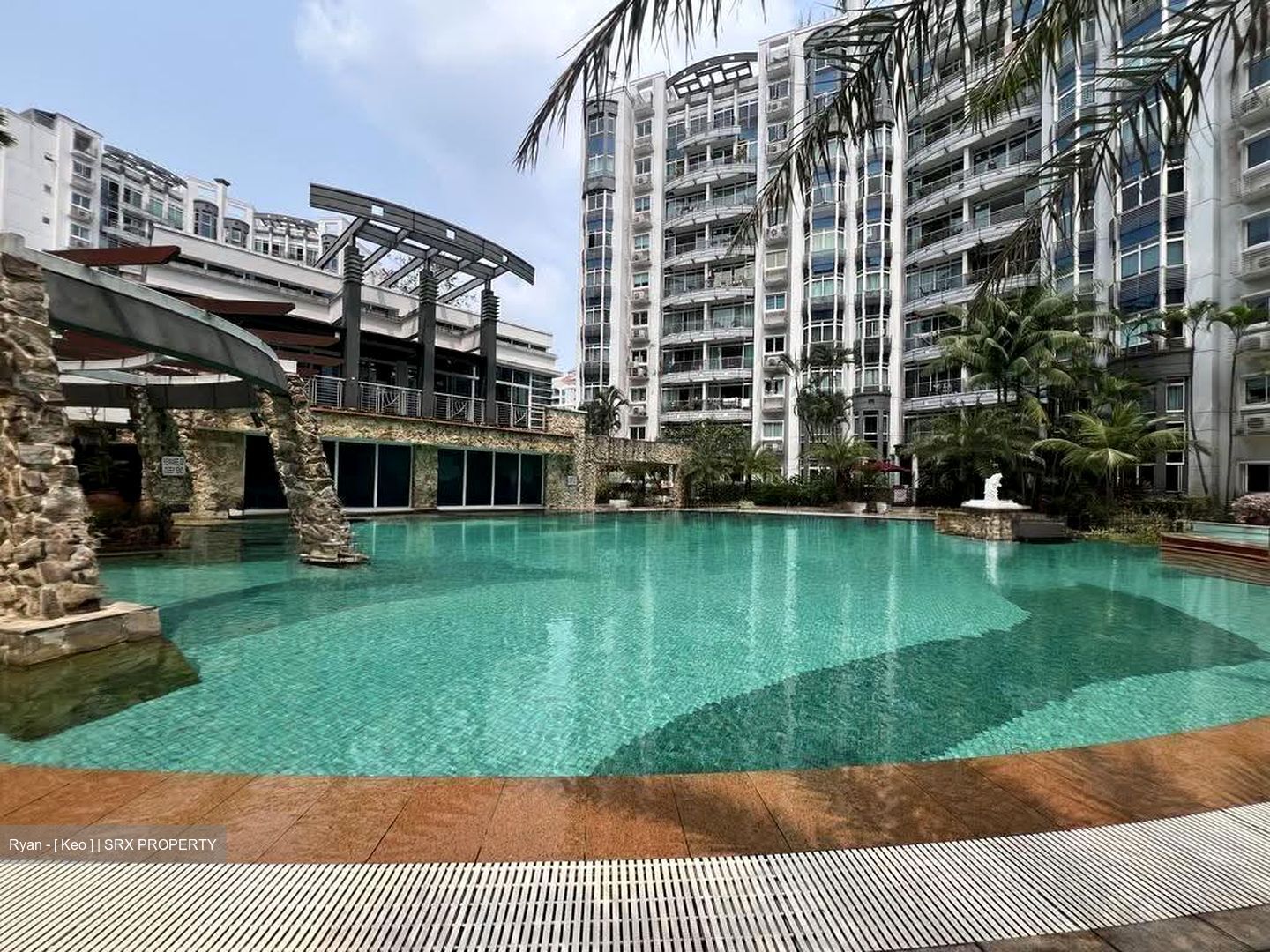 Hillington Green (D23), Condominium #616014661